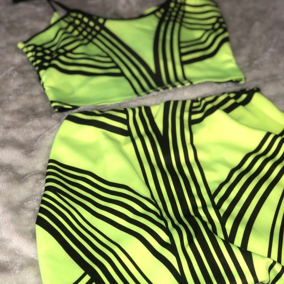 2 piece outfit - Picture 5 of 5